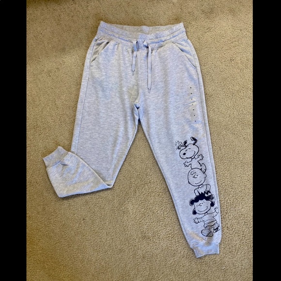 PEANUTS NEW OUTFIT - Picture 6 of 13